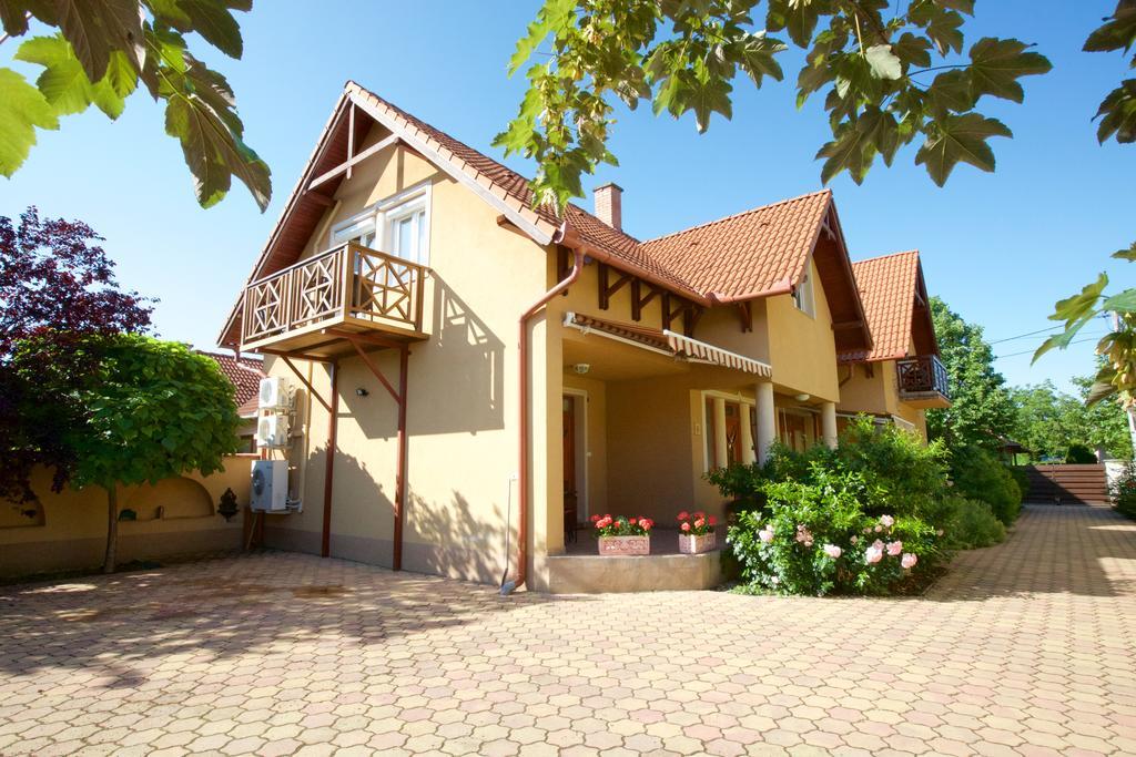 Royal Apartman Hajdúszoboszló Exterior foto