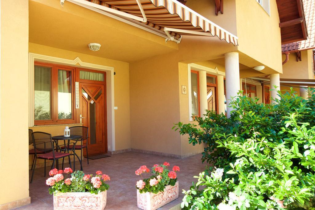 Royal Apartman Hajdúszoboszló Exterior foto