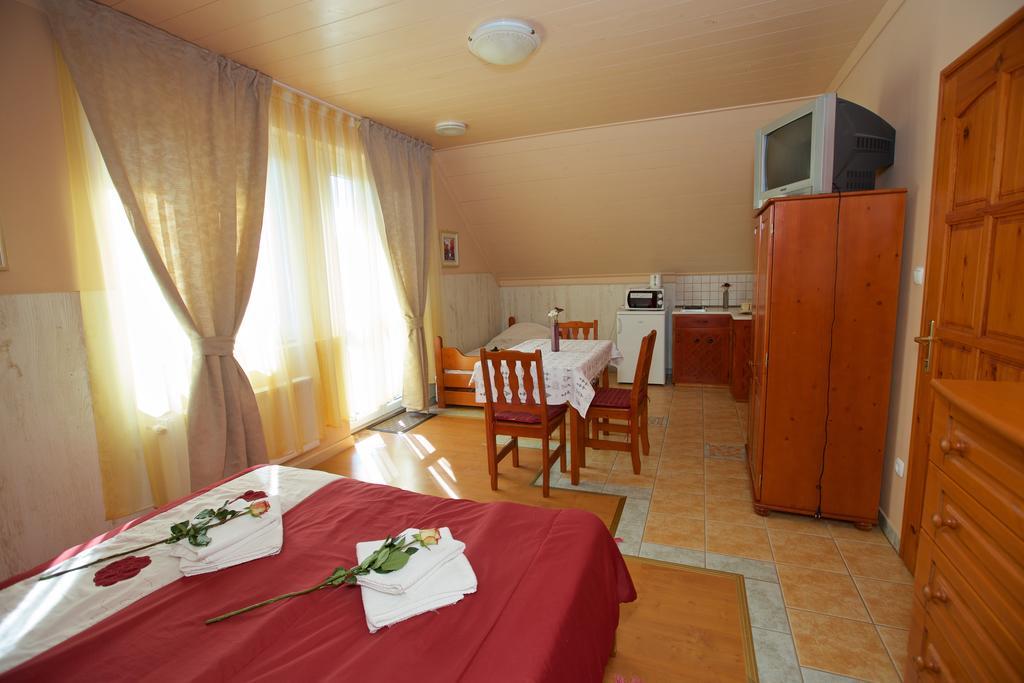 Royal Apartman Hajdúszoboszló Exterior foto